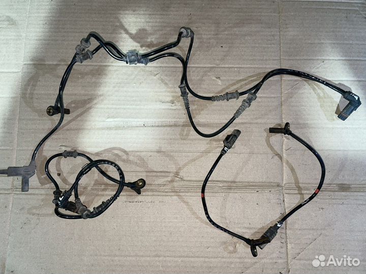 Датчик ABS Mercedes Benz W164