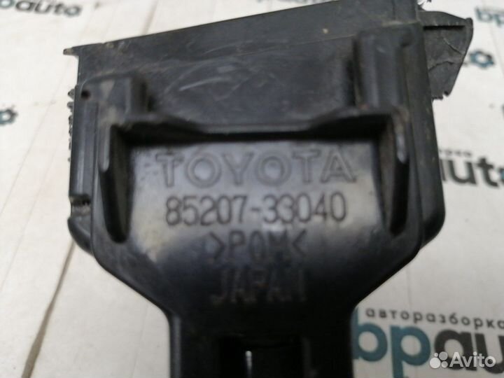 Омыватель фары правый 85207-33040 Toyota Camry 50