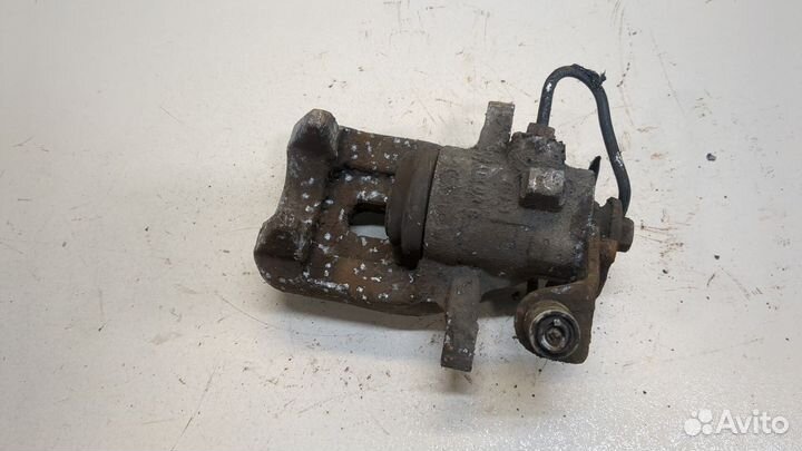 Суппорт правый задний Citroen C4