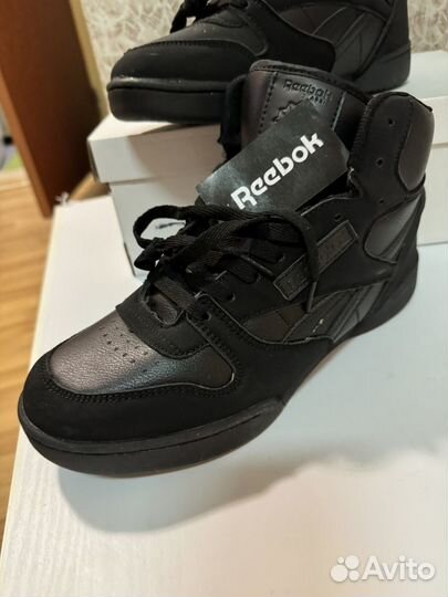 Новые зимние кроссовки Reebok 43 размер