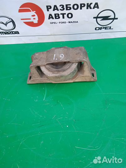 Подушка двигателя правая Ford Focus 2 дизель