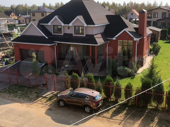 Дом 412 м² на участке 15 сот.