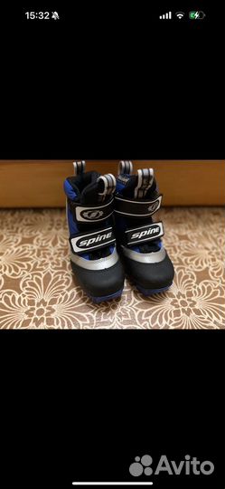 Лыжные ботинки
