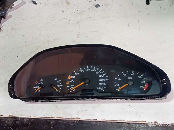 Приборная панель mercedes w202 (a2025409448)