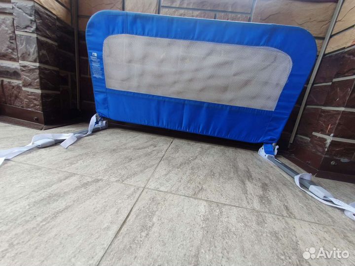 Ограничитель для детской кровати