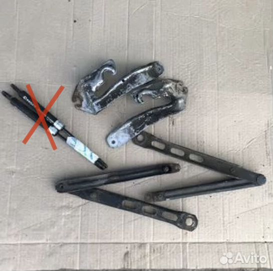 Петли капота BMW e34