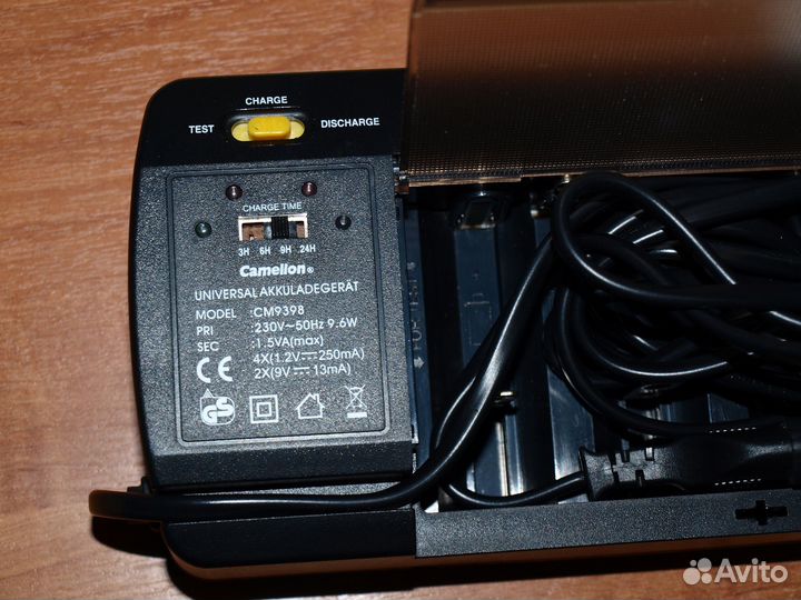 Зарядное устройство ааа-аа-9v-D-C