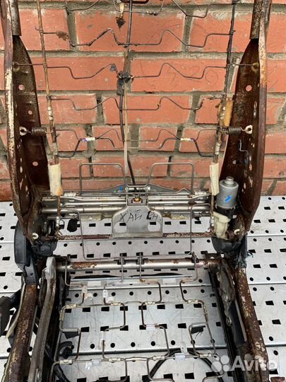 Toyota highlander II Каркас переднего сиденья