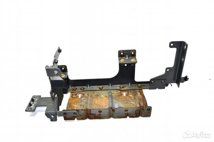 Кронштейн осушителя воздуха volvo FH (01.12)