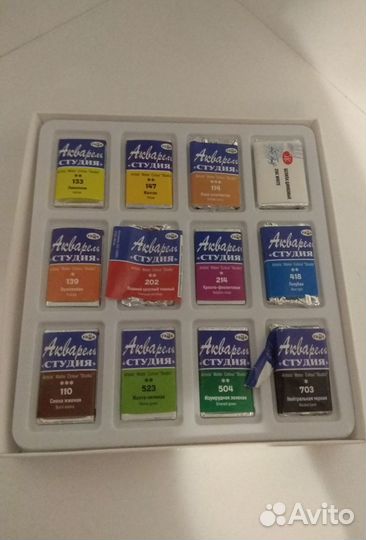 Художественная акварель 12 цветов+белила бн