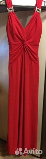 Вечернее платье со шлейфом р. 42-44
