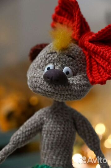 Игрушка сурикат