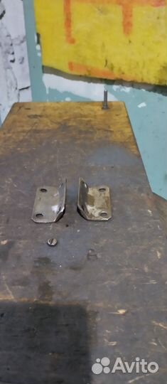 Крепления глушителей Ява 360/559 старушка