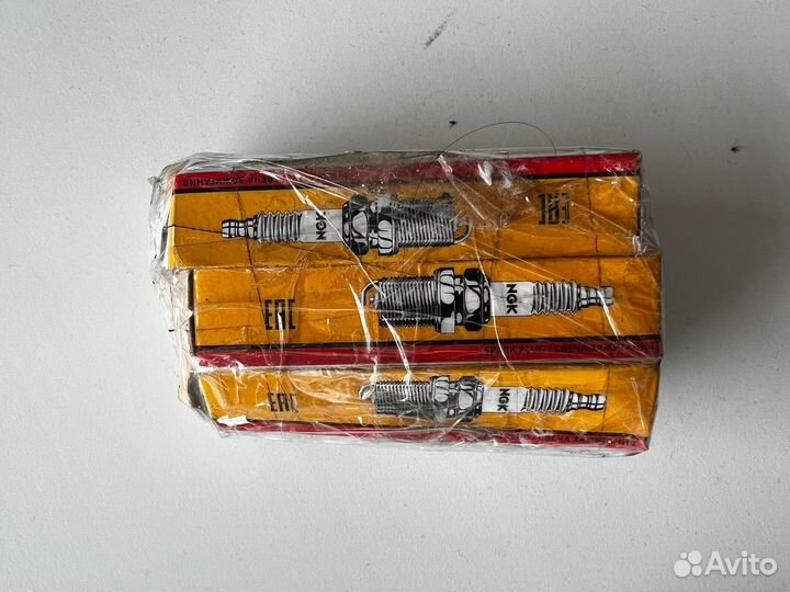 Свечи зажигания NGK Standard LFR6C-11