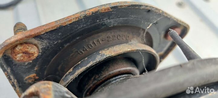 Стойка передняя на Hyundai accent