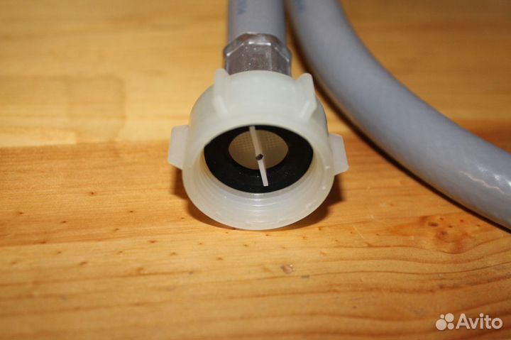 Импортный шланг для подключения стиральной машинки