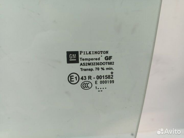 Стекло двери заднее левое Opel Astra H Z16XER 2012