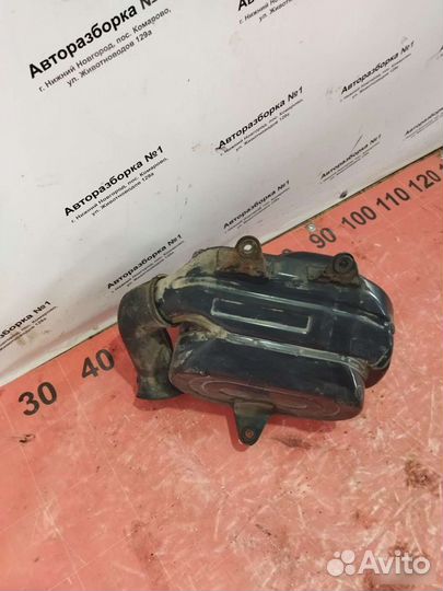 Корпус воздушного фильтра Mitsubishi Pajero 2