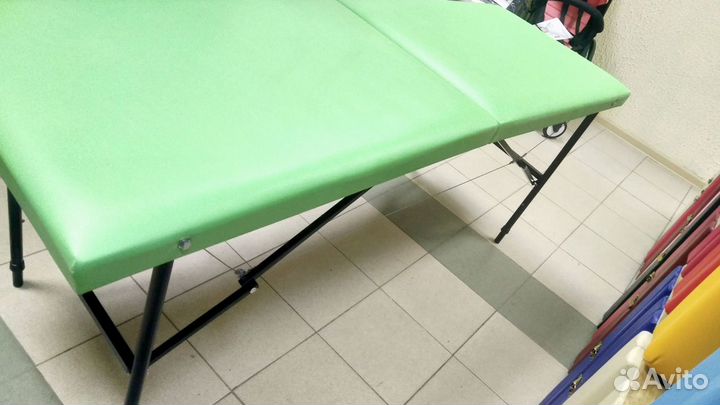 Кушетка для наращивания ресниц