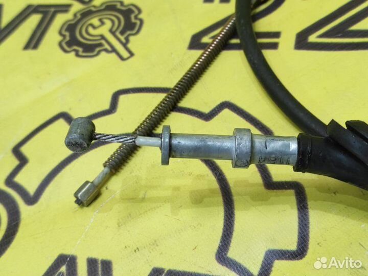 Трос стояночного тормоза задний правый Subaru