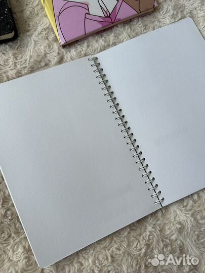 Блокноты ежедневник скетчбук пакетом