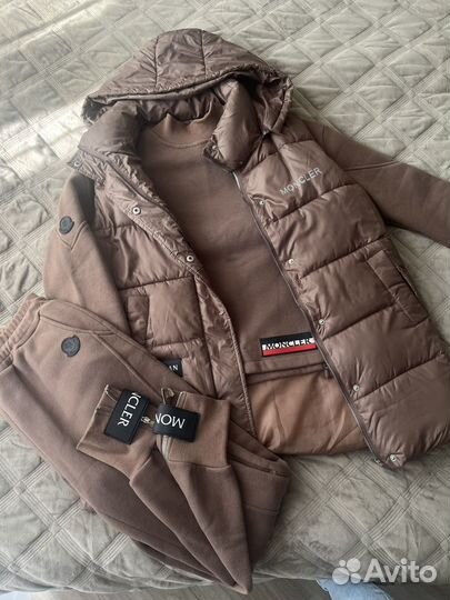 Спортивный костюм на флисе женский