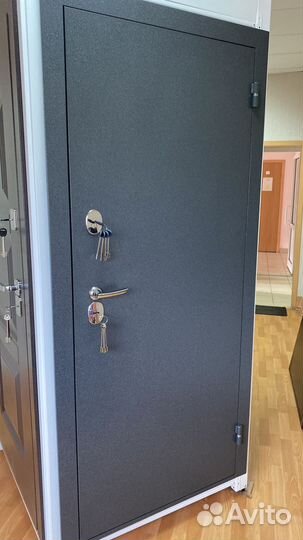 Дверь входная металлическая термо новая