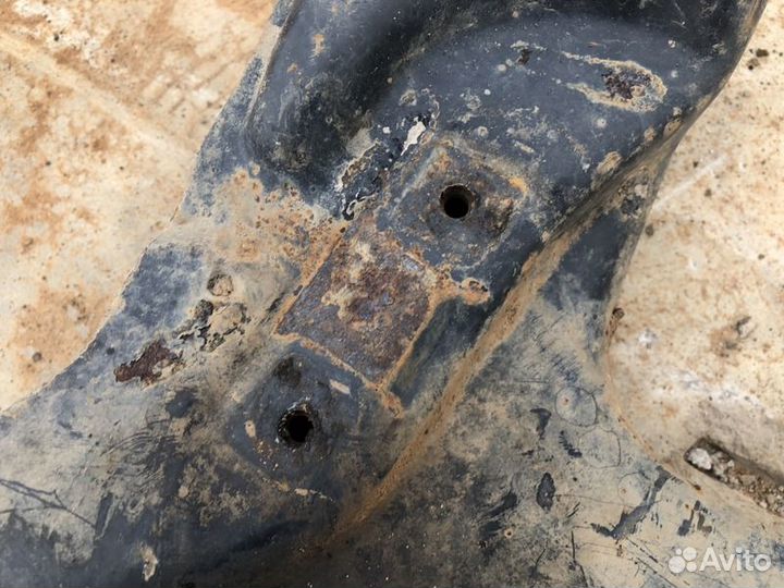 Балка подмоторная Freelander 1998-2006