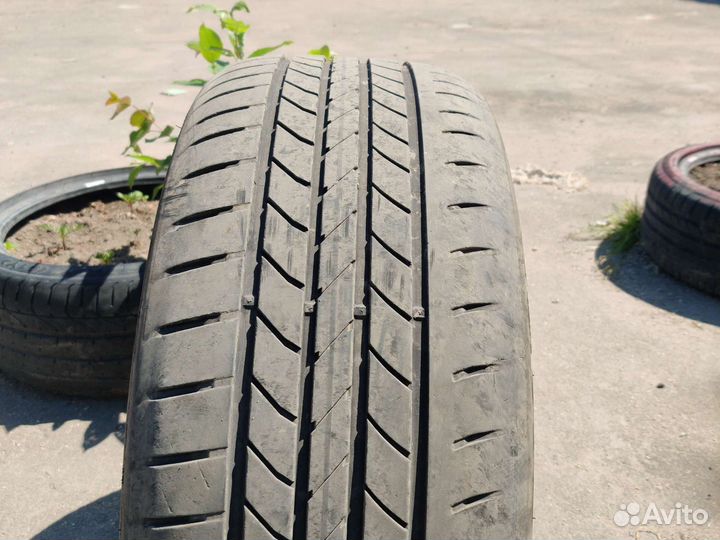Goodyear EfficientGrip 245/45 R19 102Y