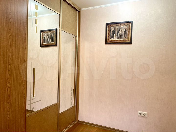 2-к. квартира, 72 м², 3/10 эт.