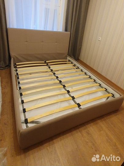 Кровать двухспальная 160 200