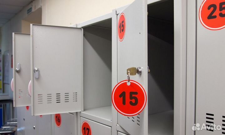 Шкаф металлический для сумок