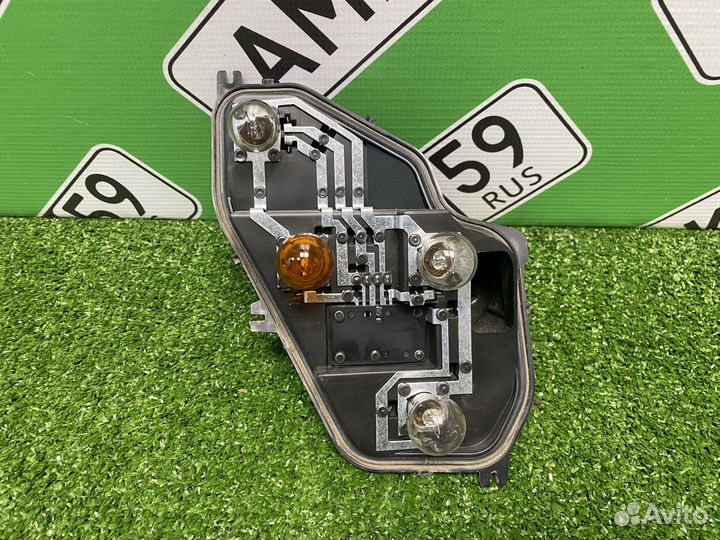 Плата левого фонаря на Renault Sandero после 2014