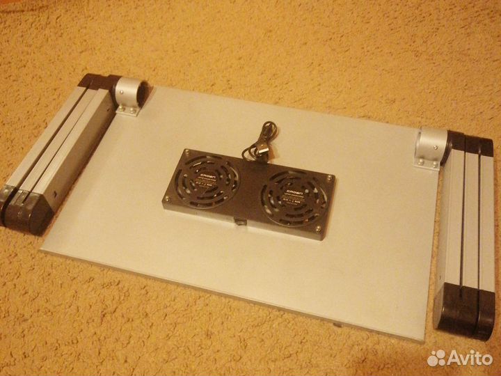 Столик для ноутбука