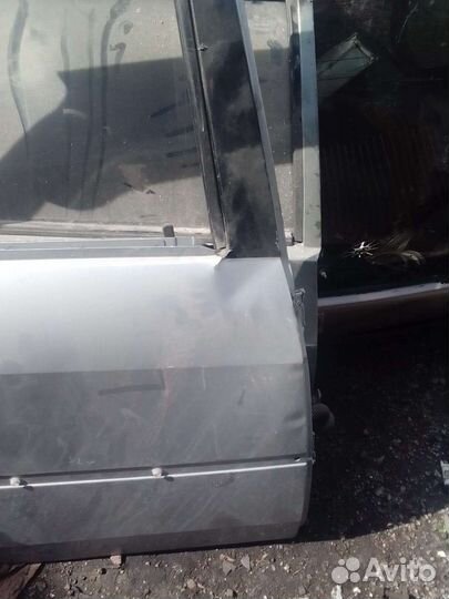 Рено Логан 1 дверь правая задняя
