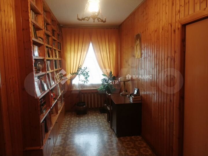 Дом 300 м² на участке 13 сот.