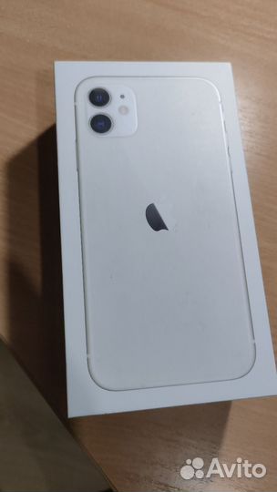 iPhone 11, 64 ГБ