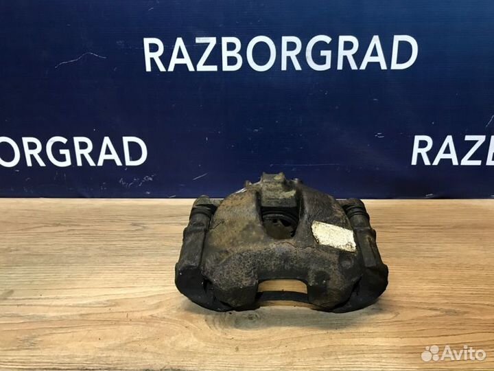 Суппорт передний левый Peugeot 308 1.6 EP6C 2010