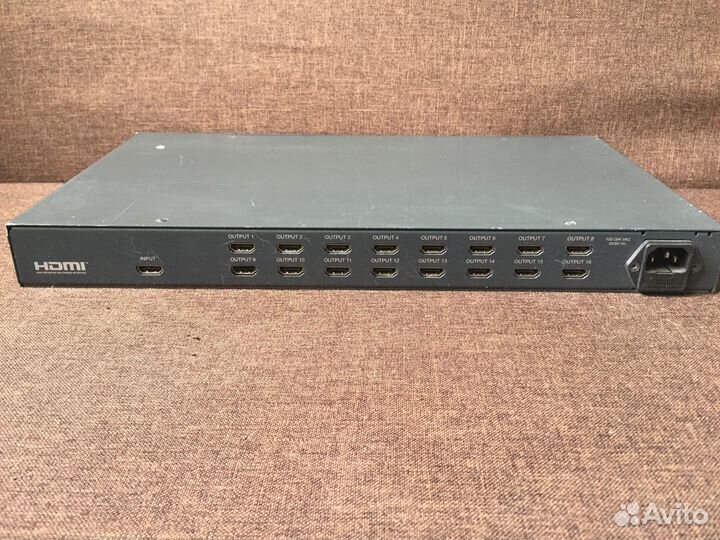 Усилитель-распределитель-коммутатор Kramer vm-16H