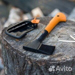 Топор Fiskars универсальный XS X7 X-series