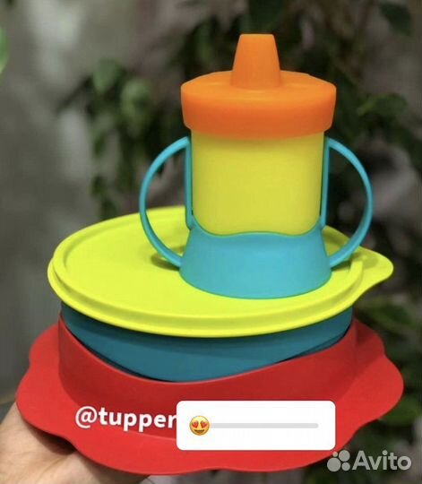 Бутылка, поильник, контейнер для детей