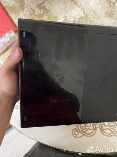 Xbox 360E + 50игр