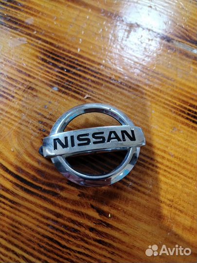 Эмблема nissan