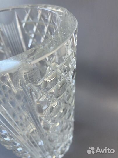 Ваза хрустальная