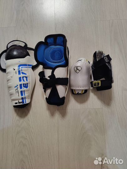 Хоккейная амуниция(краги, щитки, шлем,налокотники