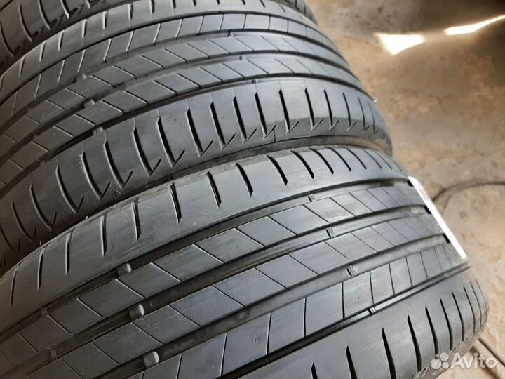 Bridgestone Turanza T005 225/40 R18