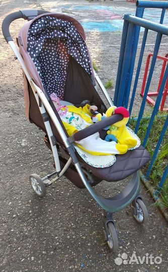 Прогулочная коляска