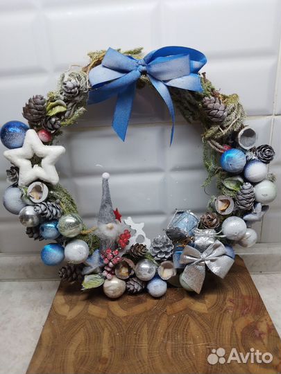 Декоративные новогодние венки