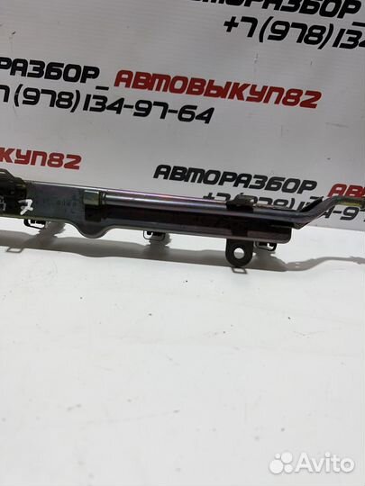 Топливная рампа с форсунками Хонда Аккорд 7 2.0