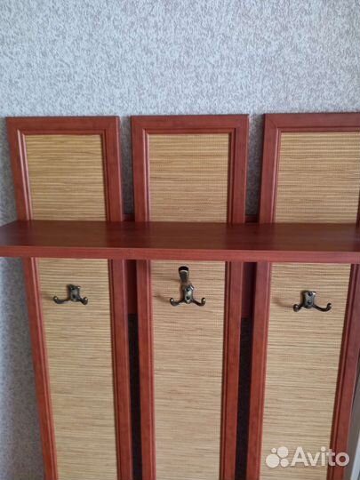 Вешалка в прихожую